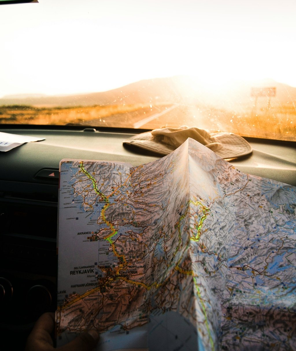 hoptraveler.com Travel Guides & Tips for Smart Explorers